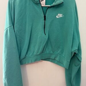 Nike Aqua Crop Top